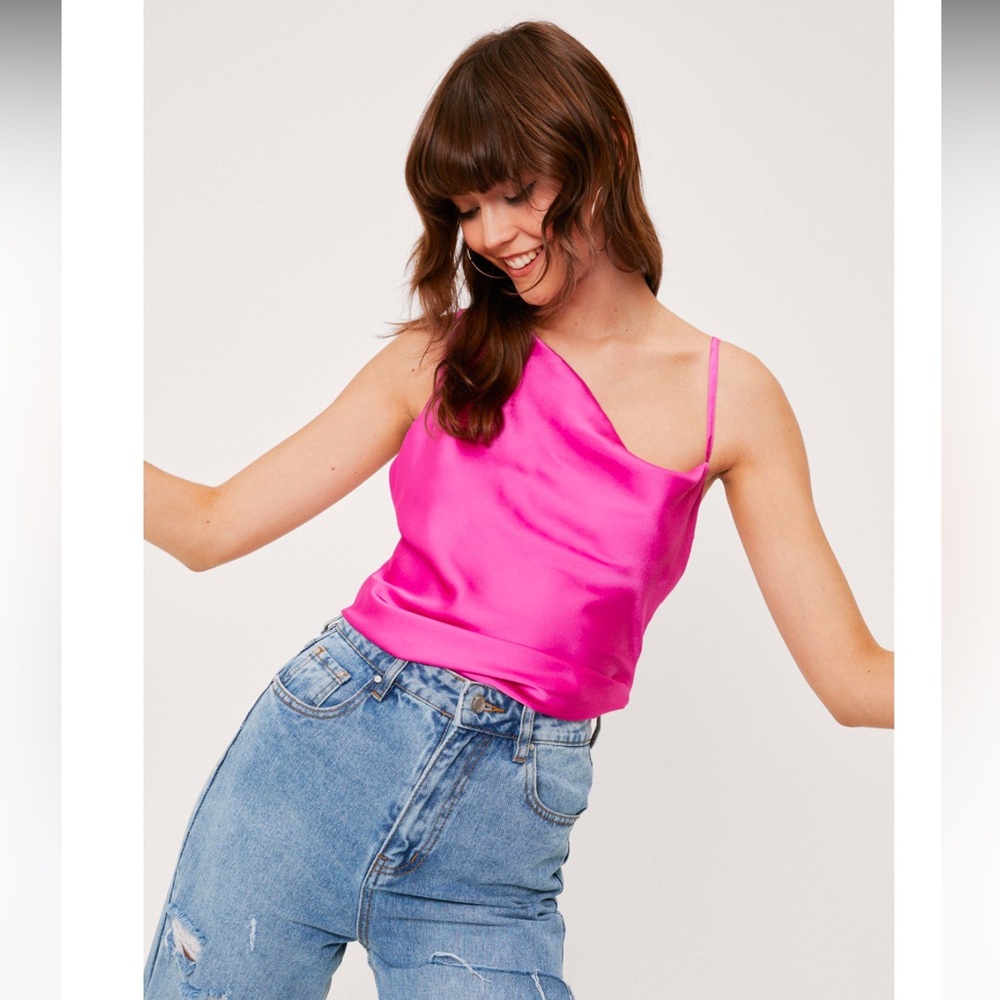 Asymmetrical Pink Tank 🌷SPRING HAS SPRUNG